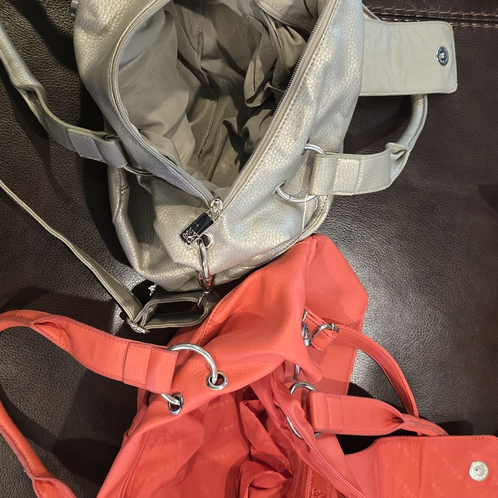 Purses - Picture 3 of 4